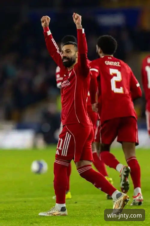 足总杯最新战报：红军三球完胜狼队，罗伯逊传射建功